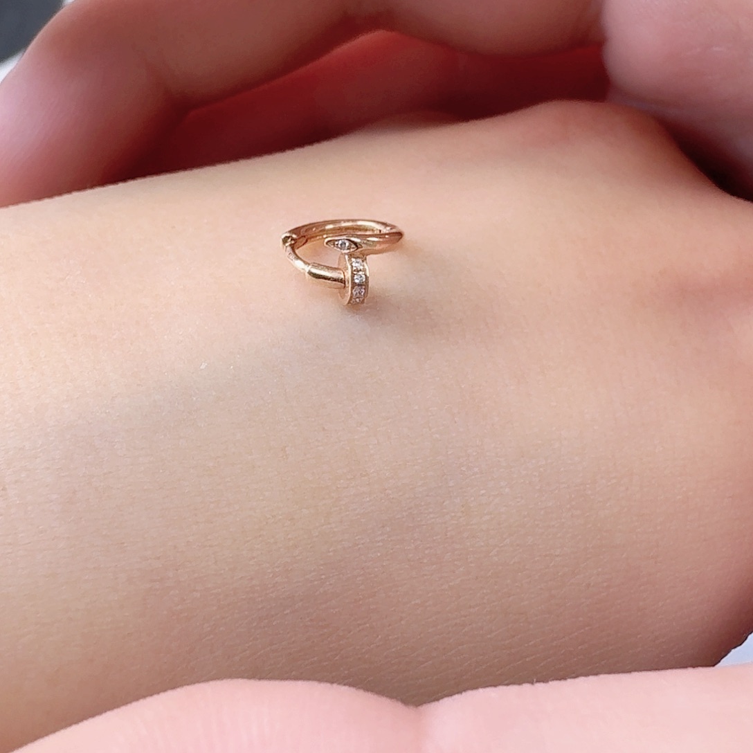 18K金镶嵌耳饰钻石特****?钉子单边玫瑰金半钻