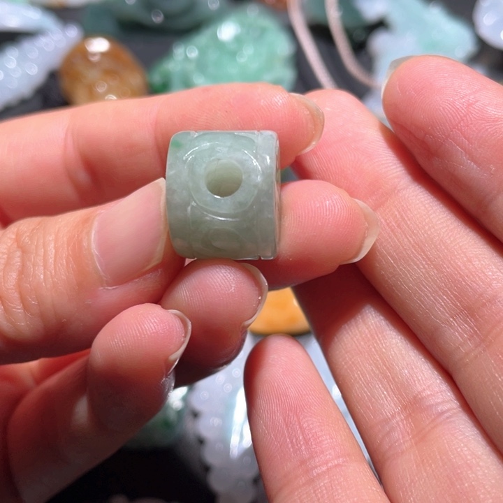 【闪购商品】翡翠颈饰未镶嵌天然翡翠