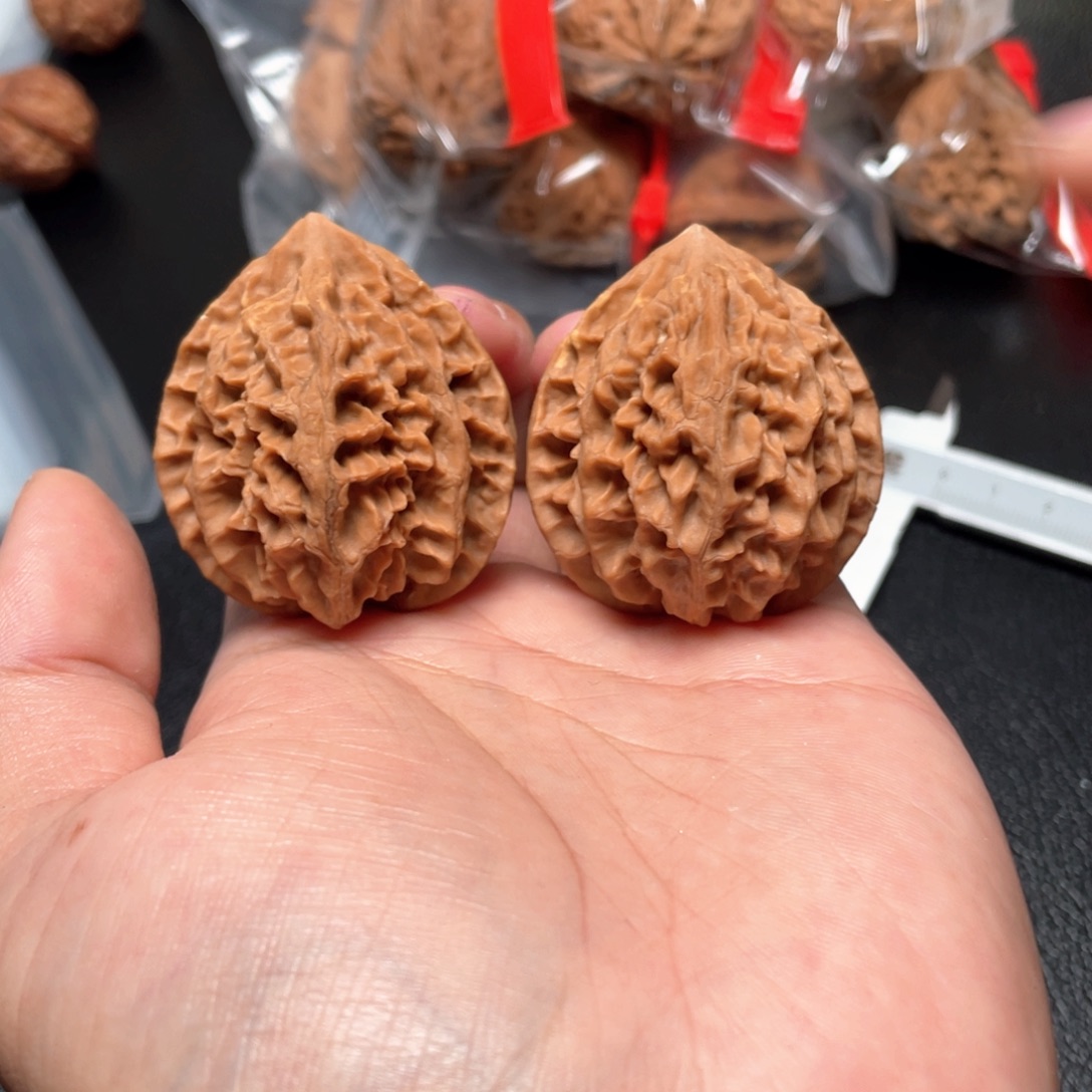 文玩核桃吊坠文玩核桃吊坠麻核桃18.8