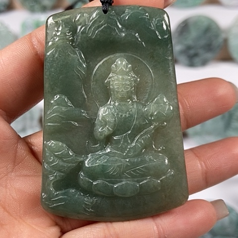 翡翠颈饰未镶嵌大势至菩萨