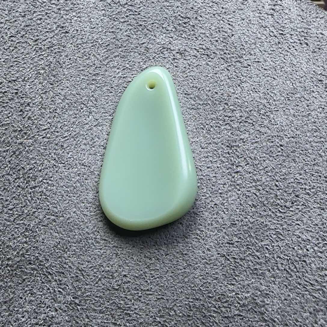 西***风和田玉未镶嵌颈饰