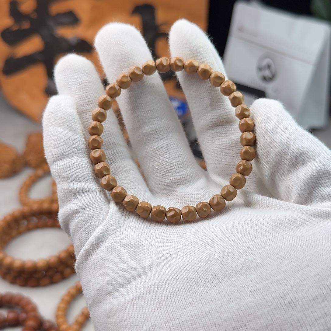 猴头核桃手串장****이6+全品奶酪