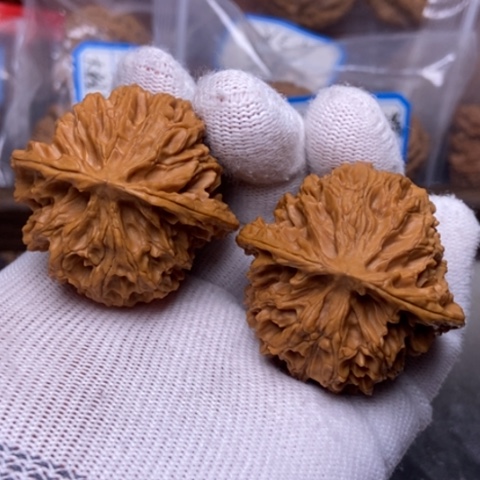 文玩核桃把件K****凯苹果园44