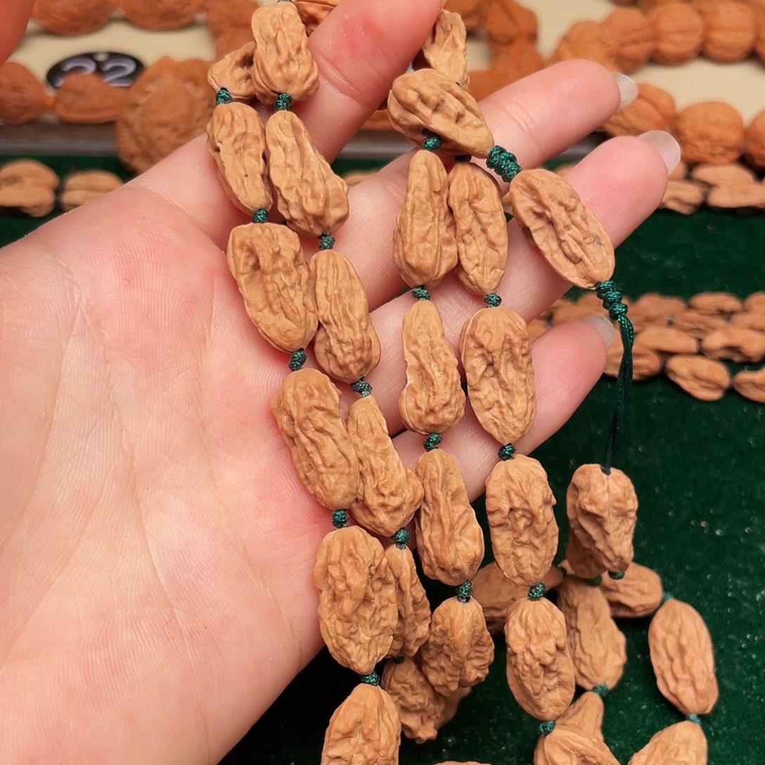 开***哥吊坠文玩核桃异形