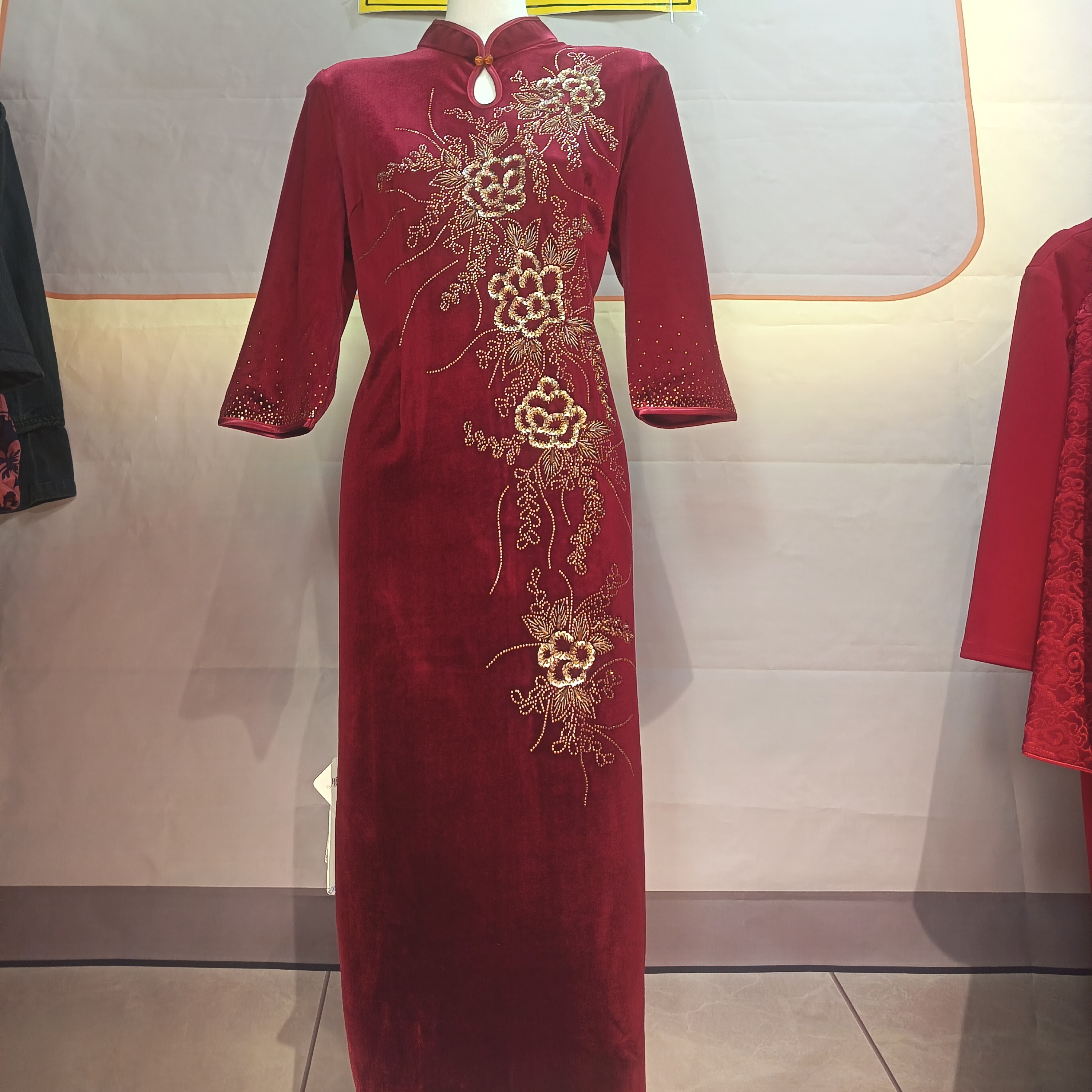 86378金丝绒改良旗袍裙中长袖金丝绒喜婆婆婚宴装妈妈结婚礼服