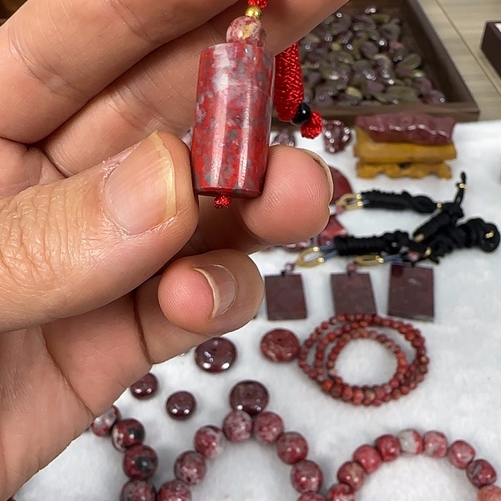 天然辰砂天然朱砂原石原矿