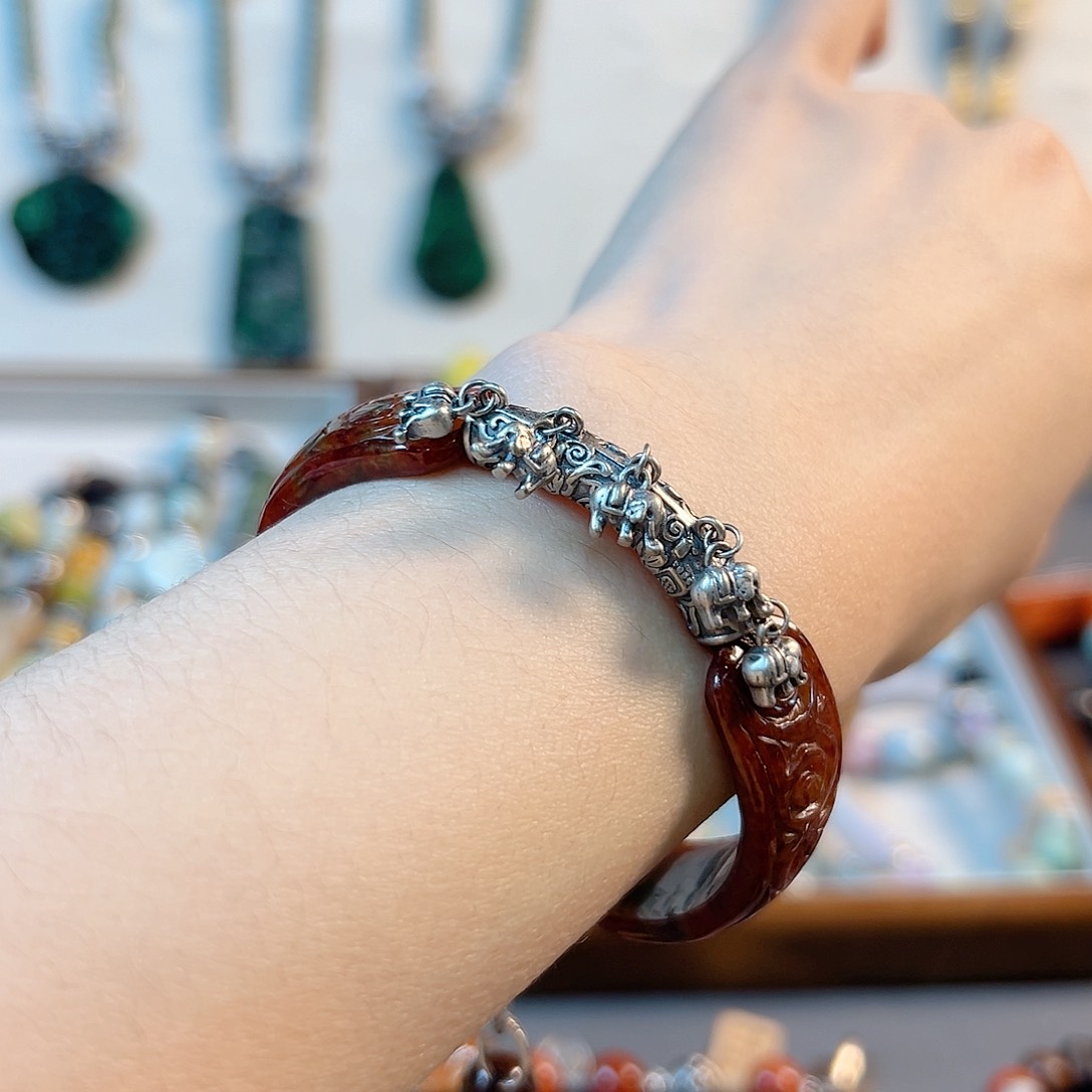 翡翠手链未镶嵌飞***象