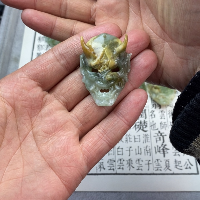 【闪购商品】岫玉颈饰未镶嵌十***人岫玉吊坠