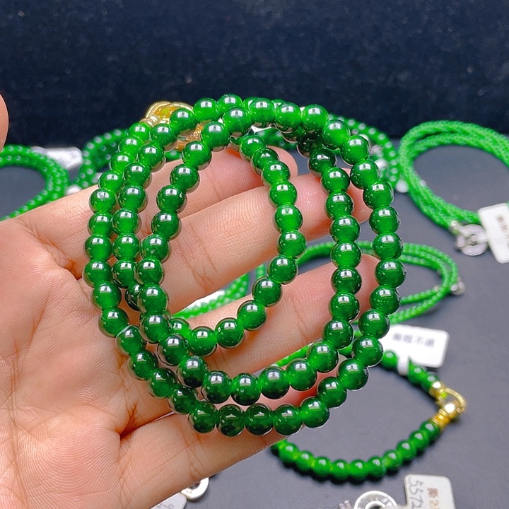 颈饰未镶嵌翡翠A货卡7