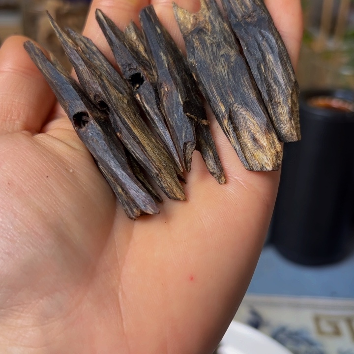 蜀***识沉香沉香碎屑奇楠白棋高端老块料20克