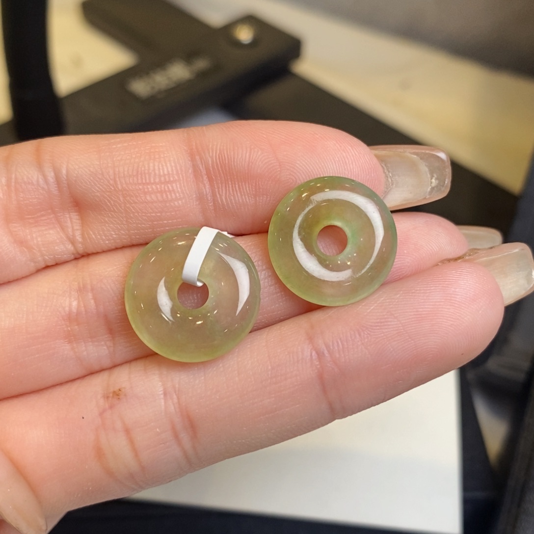 翡翠耳饰未镶嵌甜甜圈