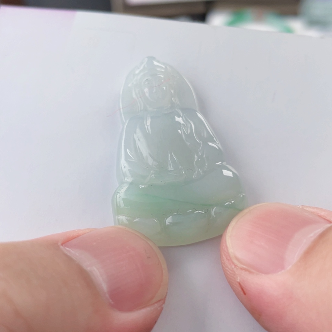 翡翠颈饰未镶嵌观音