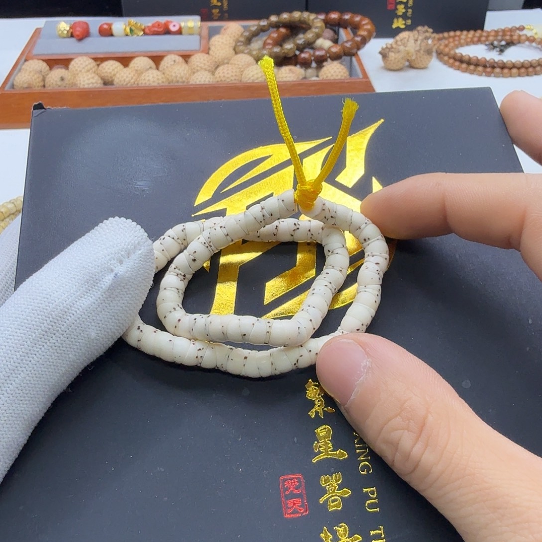 吊坠星月菩提15一物一图骨瓷白3-4颗星大肠6左右