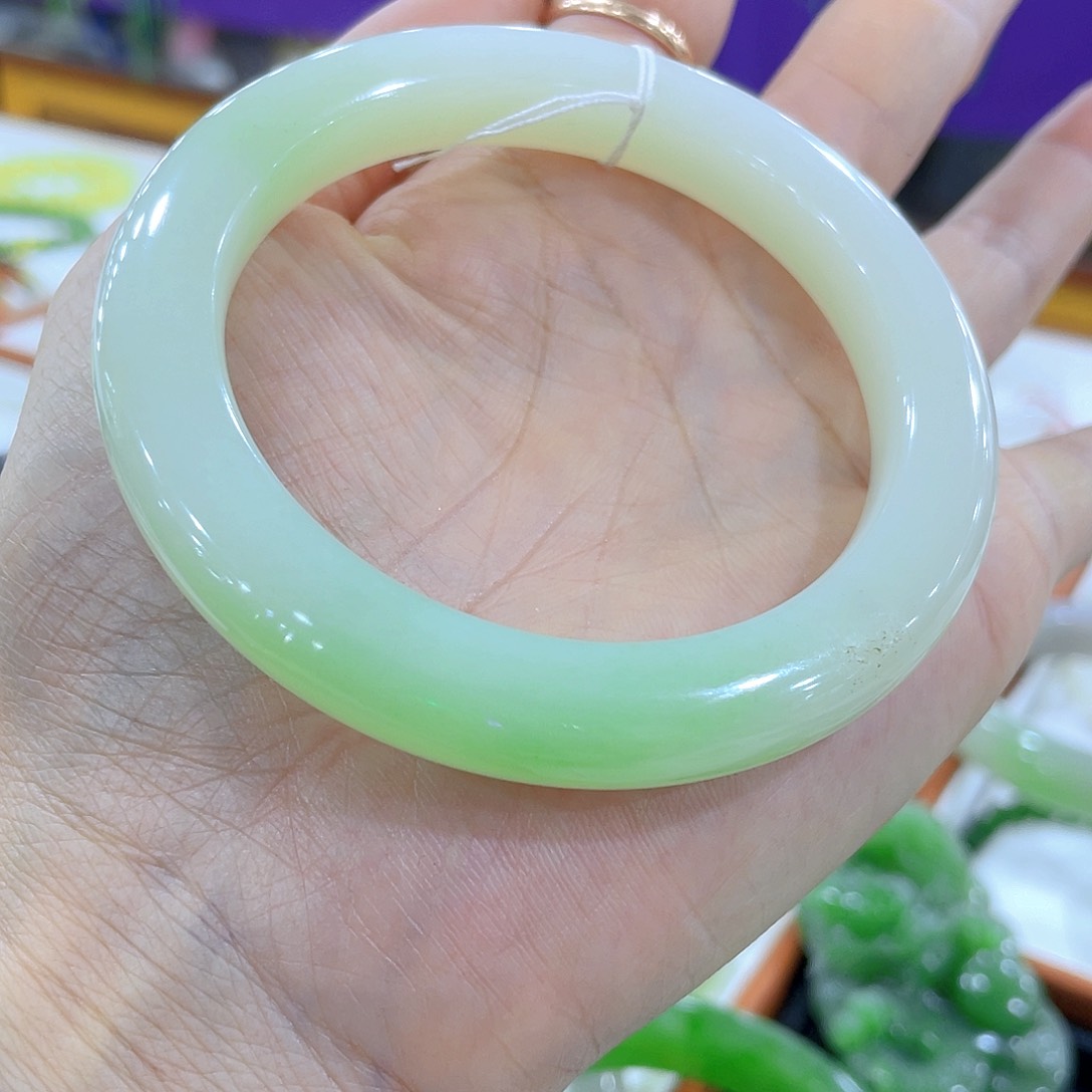 未镶嵌手镯和田玉熙