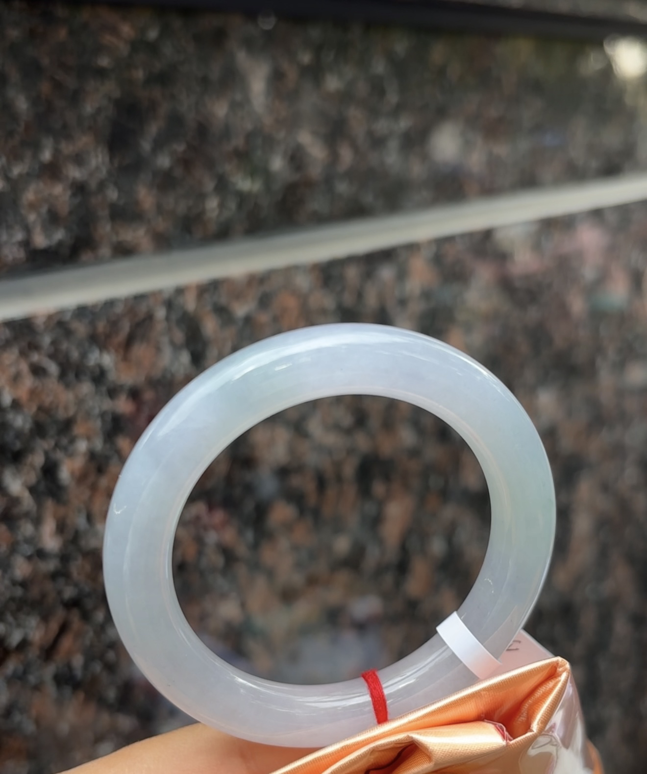 F（上新）强推紫底带绿冰透五十四点六圈口翡翠a货手镯