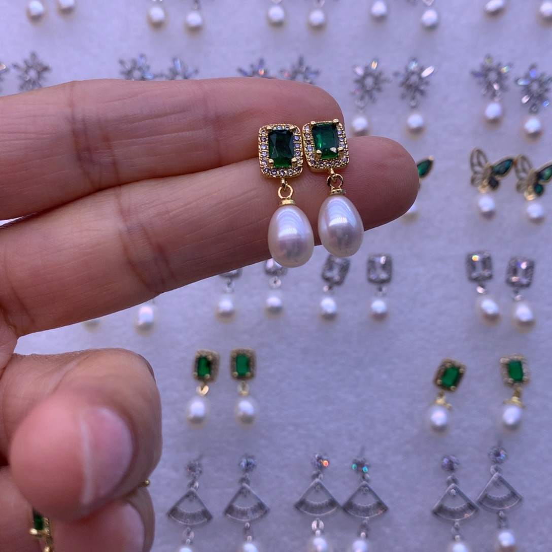 淡水珍珠耳饰合金