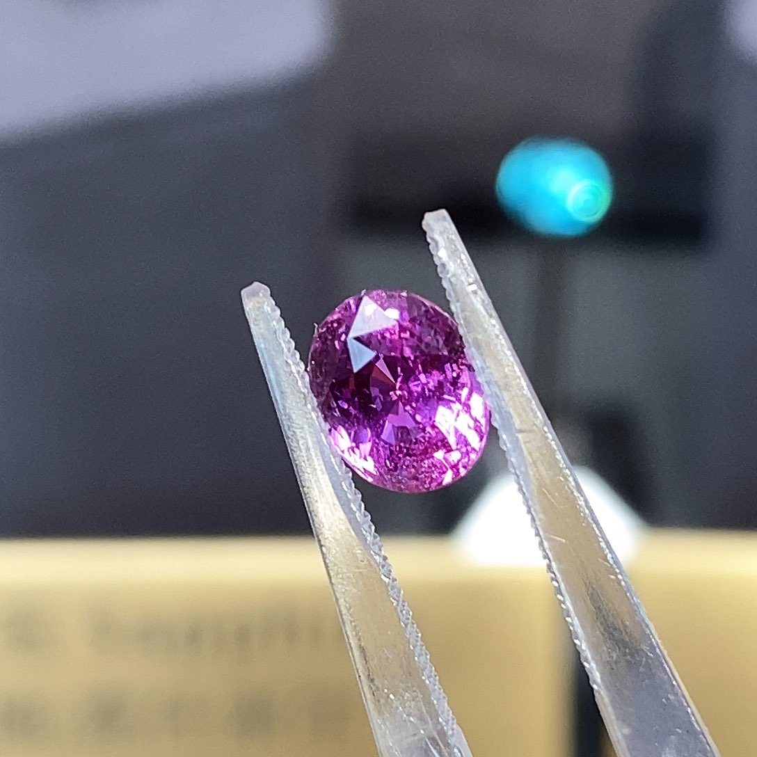 彩色蓝宝石裸石未镶嵌2.03克拉