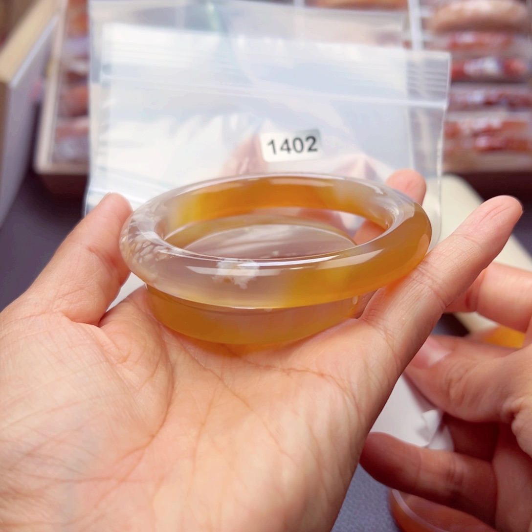 手镯玛瑙/玉髓未镶嵌进****2