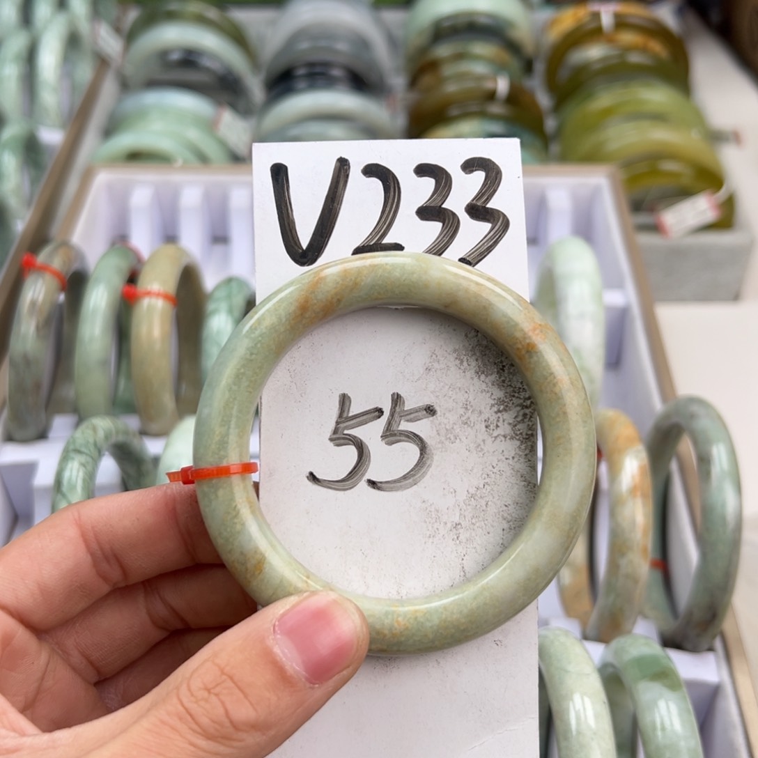 岫玉手镯未镶嵌天然岫玉