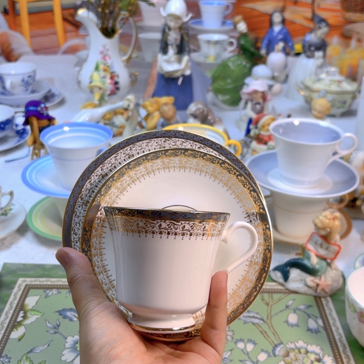 摆件欧洲中古瓷器好看冲鸭！