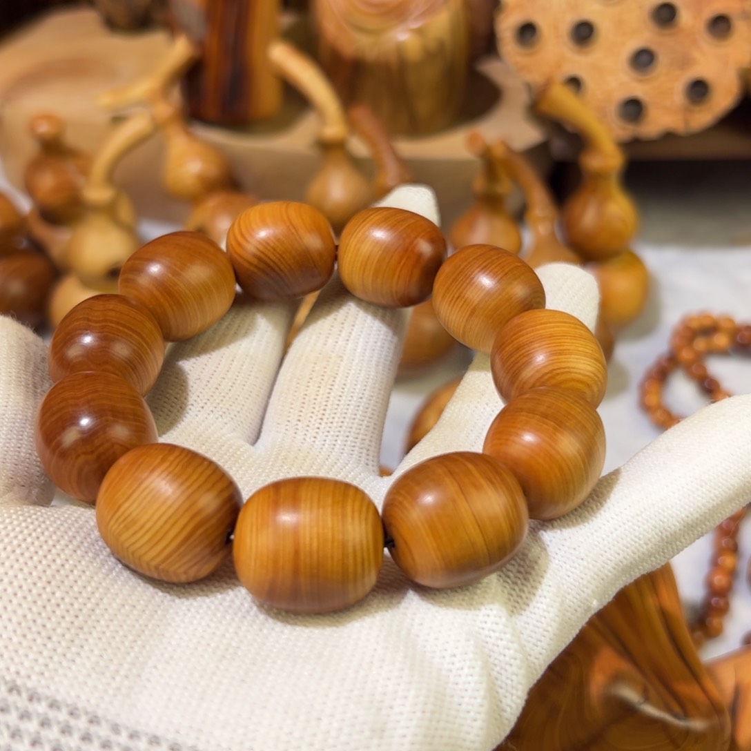 柏木（崖柏）琉**华枣珠