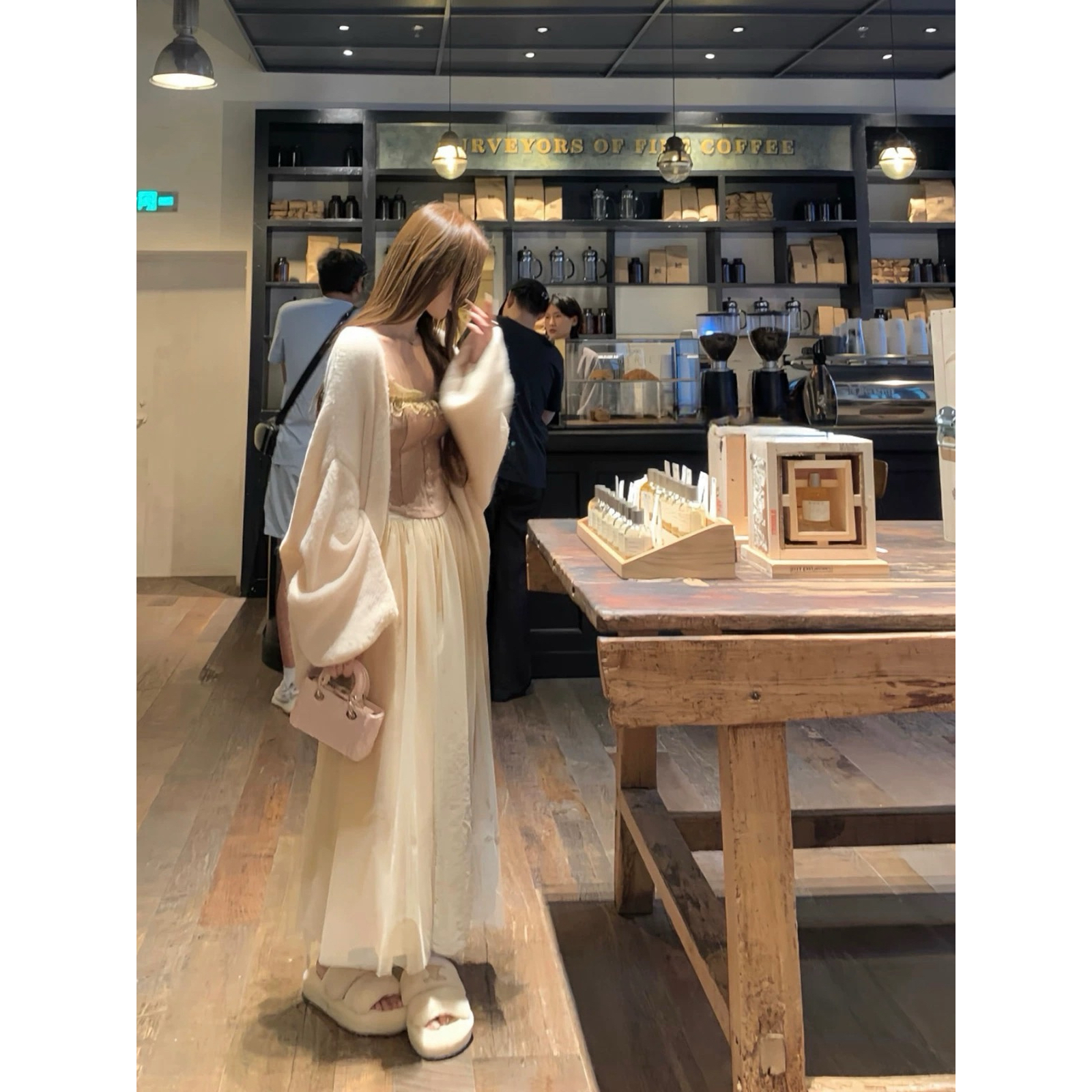 开衫+荷叶边弧下摆背心+显瘦气质网纱半裙套装  9937-5#  LKZ