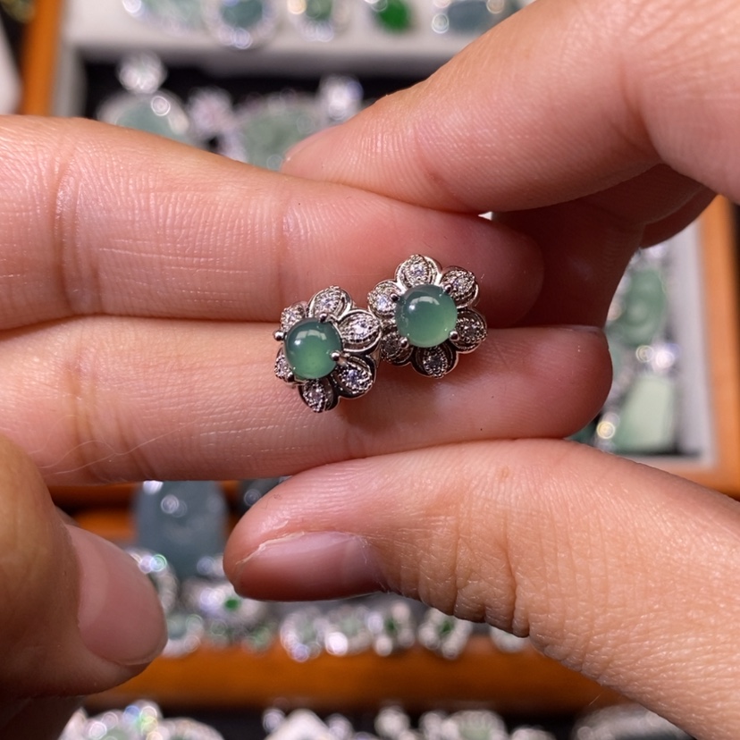 【闪购商品】翡翠颈饰未镶嵌诚*天然