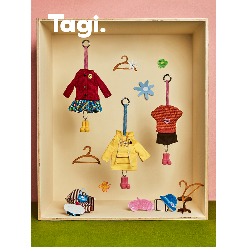 Tagi.《换装游戏》防蚊挂件户外随身精油片包包挂件