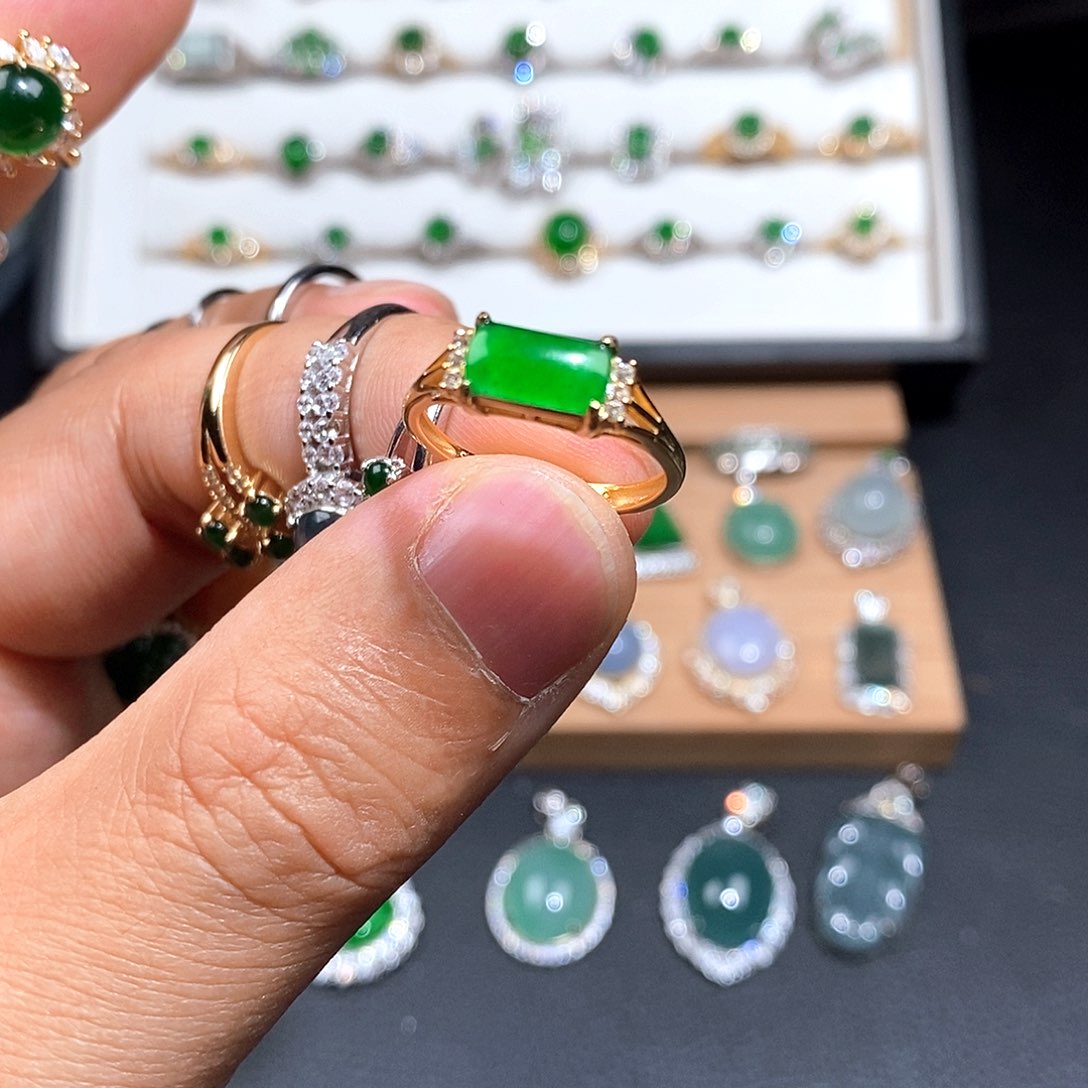 银S925镶嵌戒指翡翠戒指