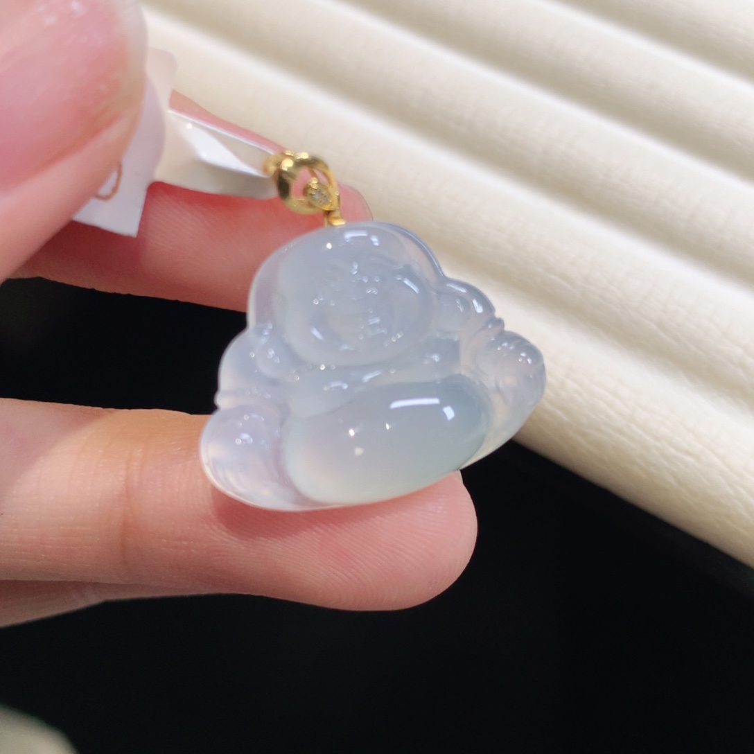 翡翠颈饰18K金镶嵌佛