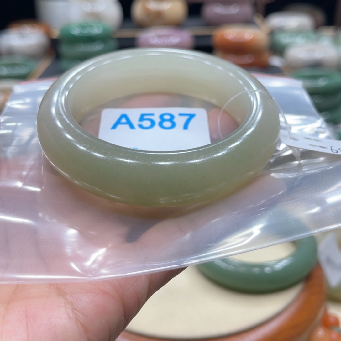 石英质玉手镯合金脆****甜