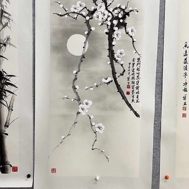 国画老*花鸟的翅膀是白色和白色