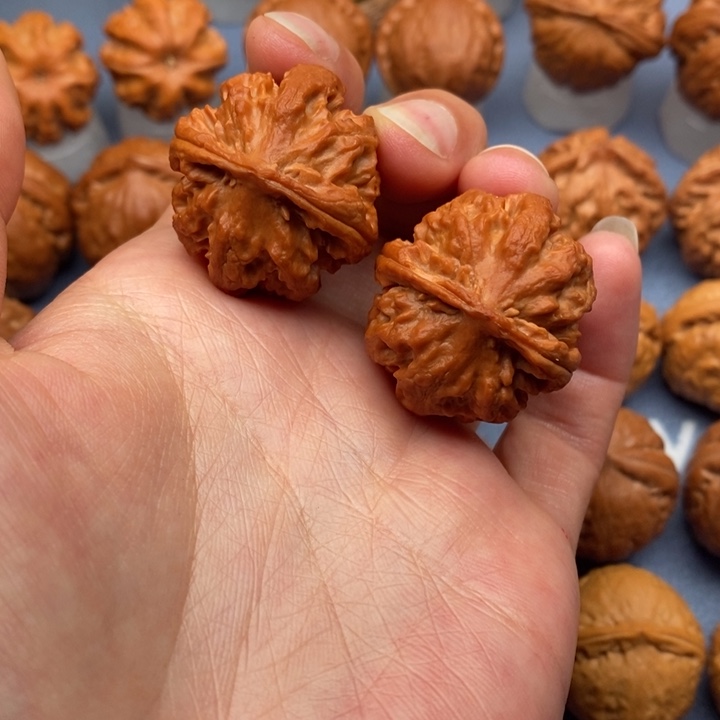 文玩核桃把件肉龙