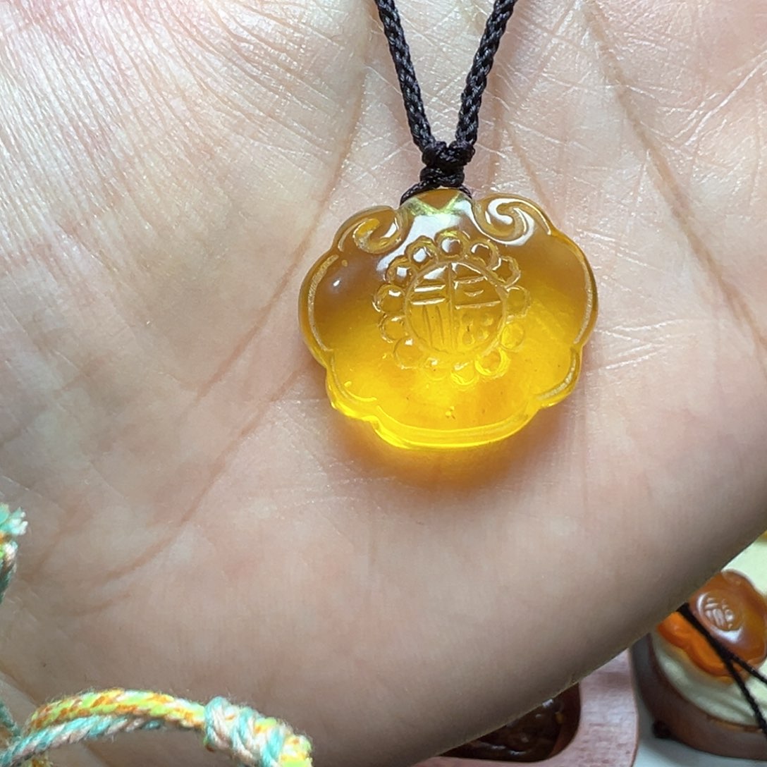 琥珀吊坠(不含链)未镶嵌