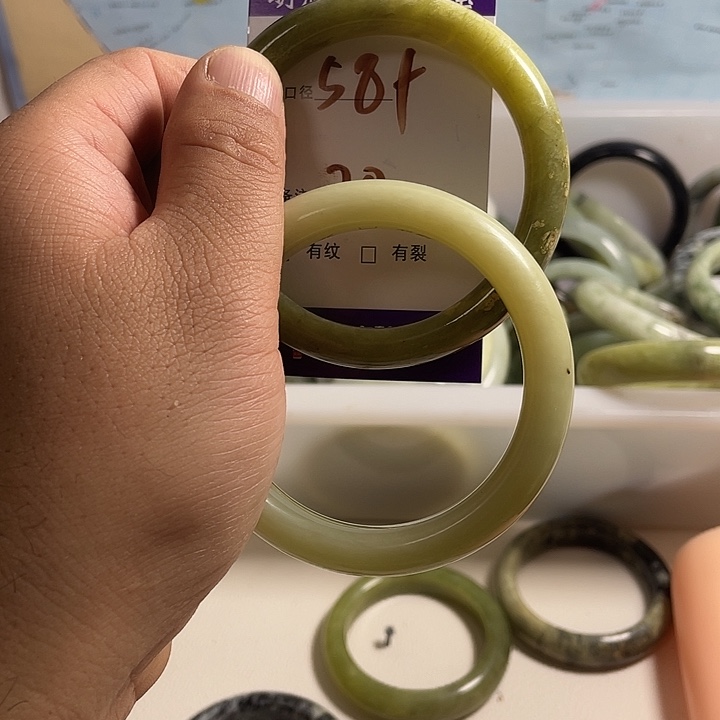 岫玉未镶嵌手镯岫玉精美绝顶佳品