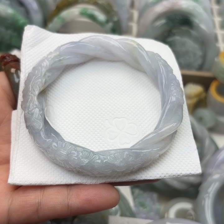 翡翠未镶嵌手镯55麻花217