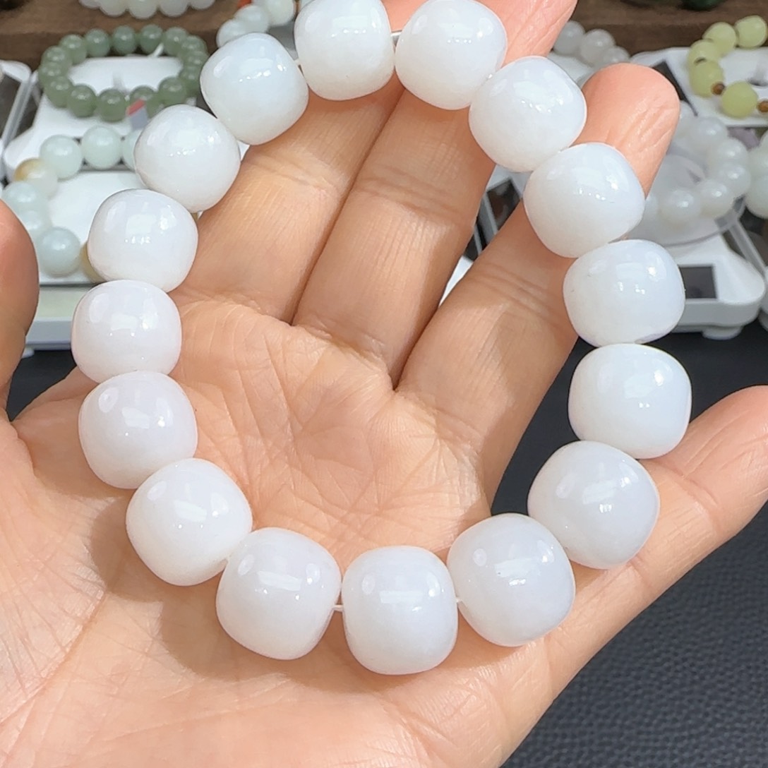 和田玉手串未镶嵌