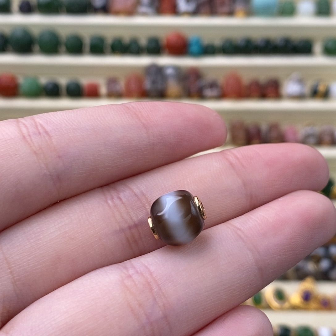 玛瑙/玉髓18K金镶嵌颈饰