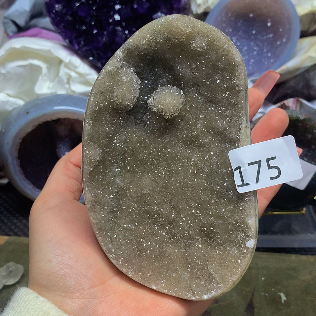 紫晶大型摆件（非配饰）未镶嵌