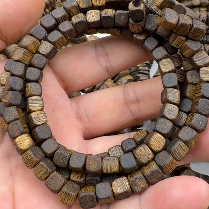 沉香手串张勺子手串19克加