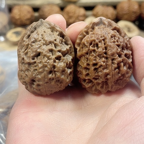 文玩核桃把件五谷丰登阴阳对练手对40