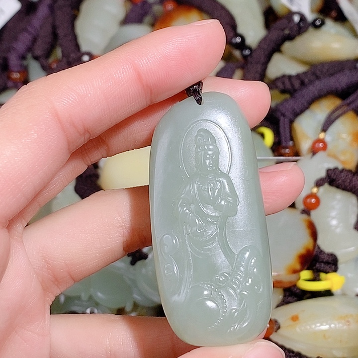 和田玉未镶嵌颈饰