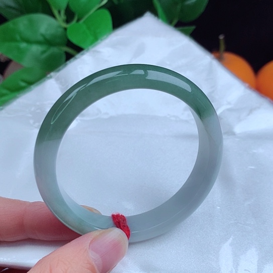 翡翠手镯未镶嵌   正圈53 半山水