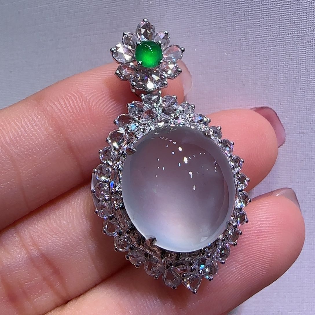 翡翠吊坠(不含链)18K金镶嵌吊坠