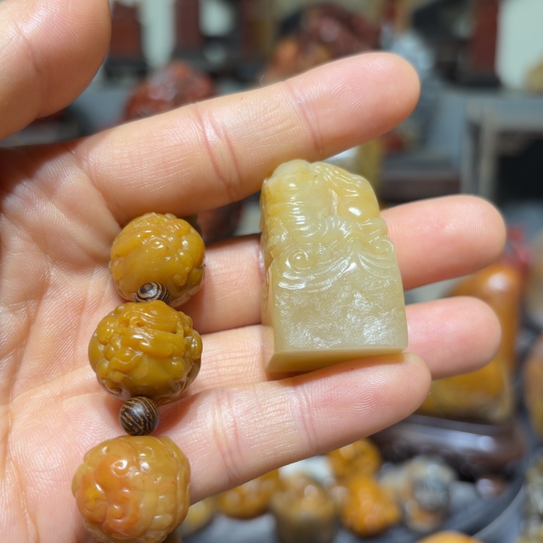 玊****寿山石12233456678999