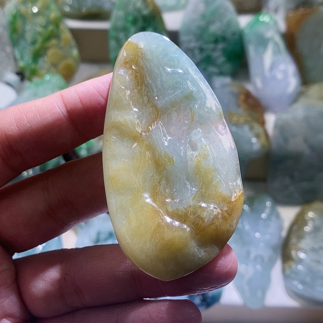 【闪购商品】翡翠颈饰未镶嵌 悟道