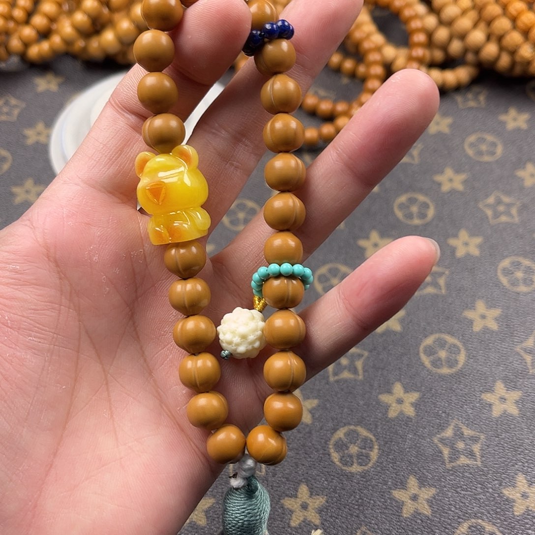 吊坠猴头核桃屁桃全品无瑕