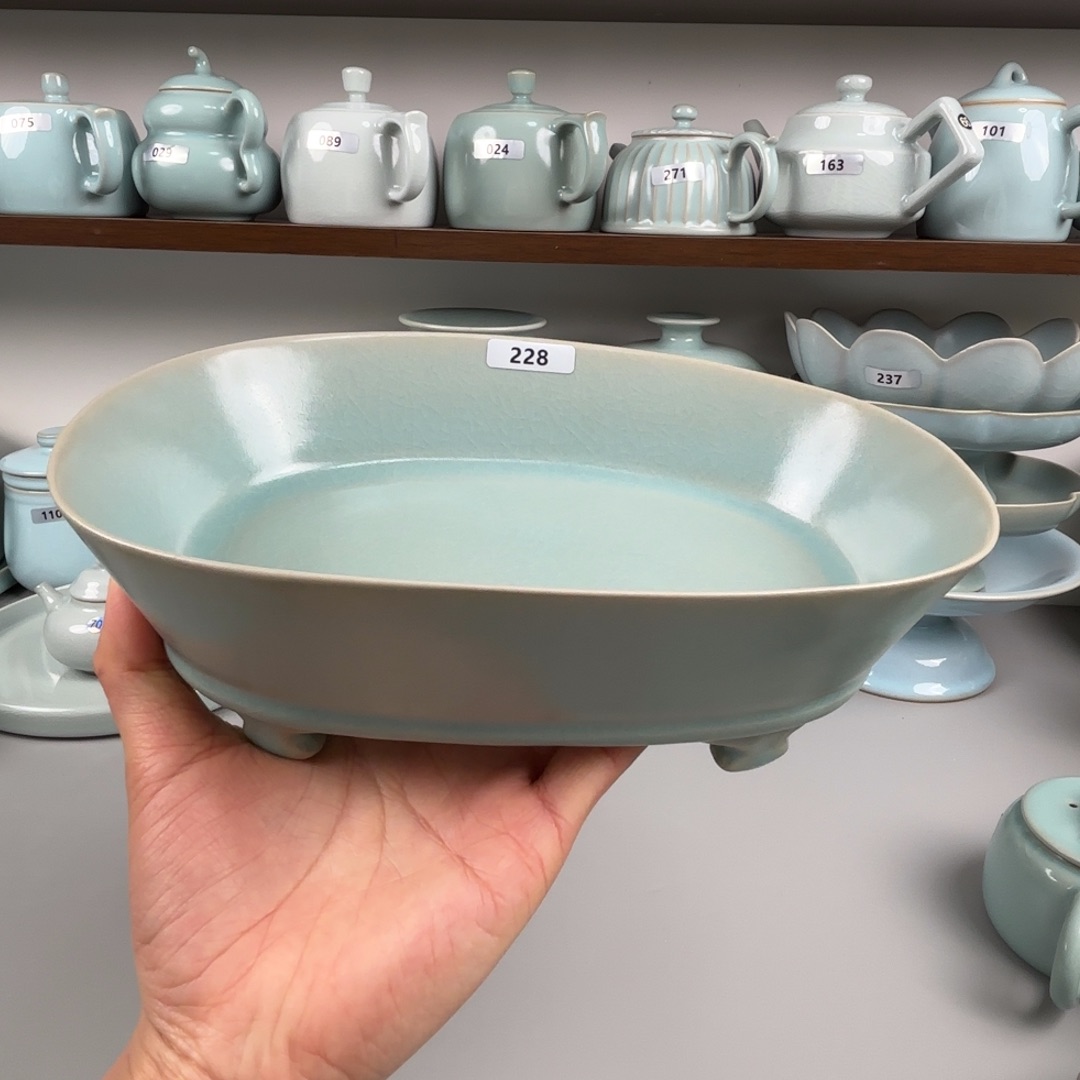 一***制陶摆件汝瓷水仙盆支钉烧仿古釉微瑕228