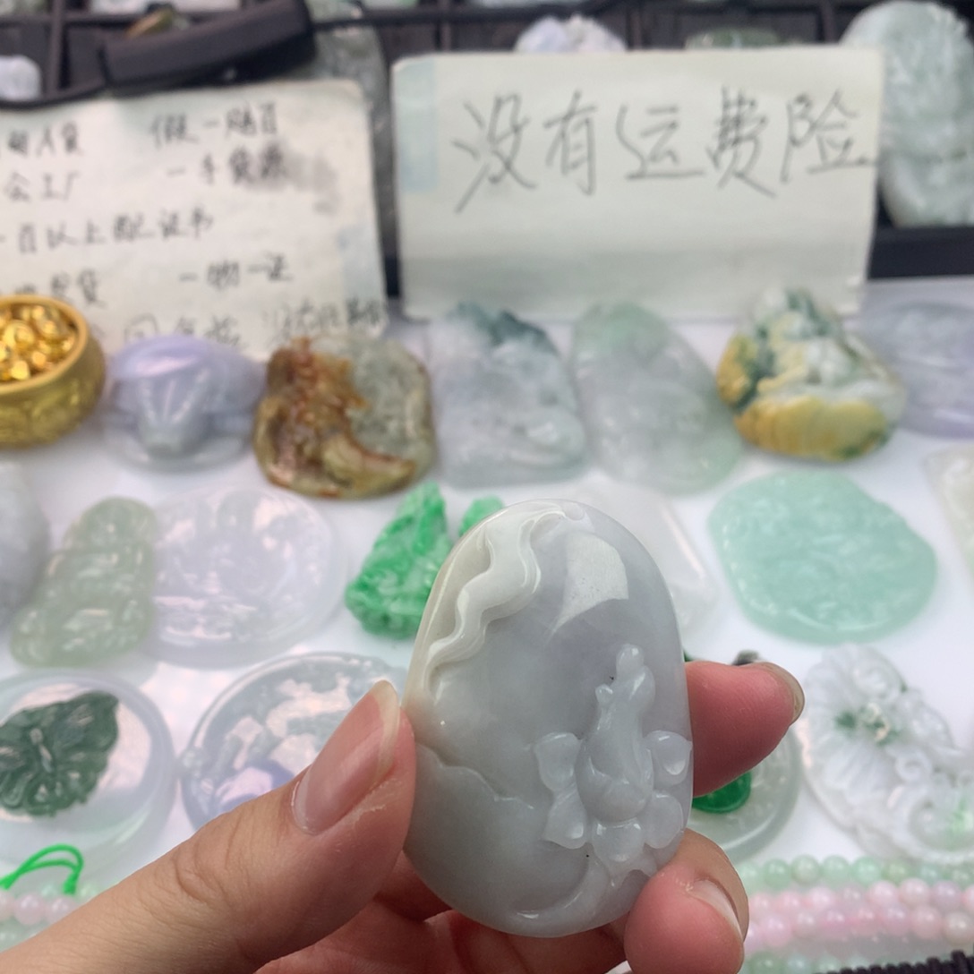 翡翠颈饰未镶嵌一