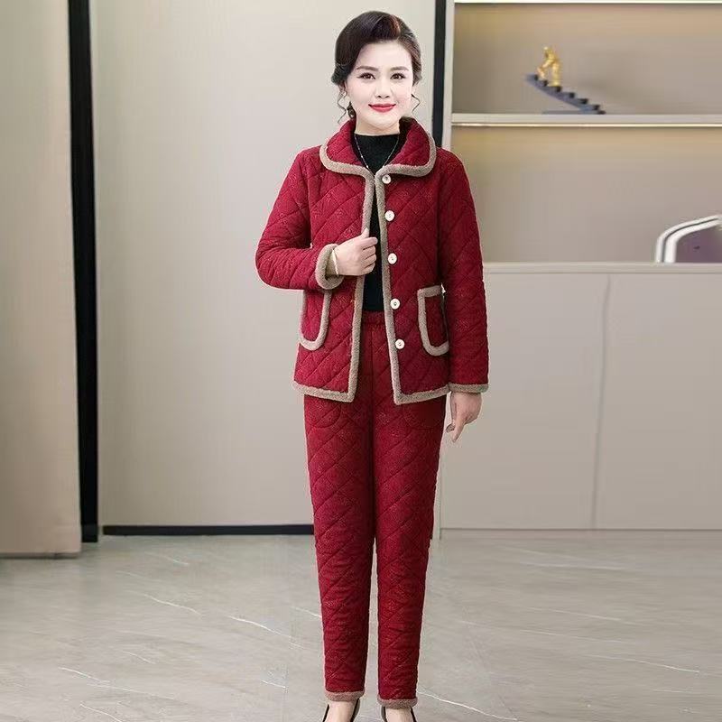 CC5新款妈妈装保暖套装洋气时尚加大加宽加厚冬季女士休闲中老年
